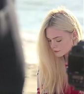 ellefanning_gingerrosa_1245.jpg