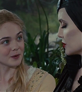 totallyelle-maleficent-screencaptures-094.jpg